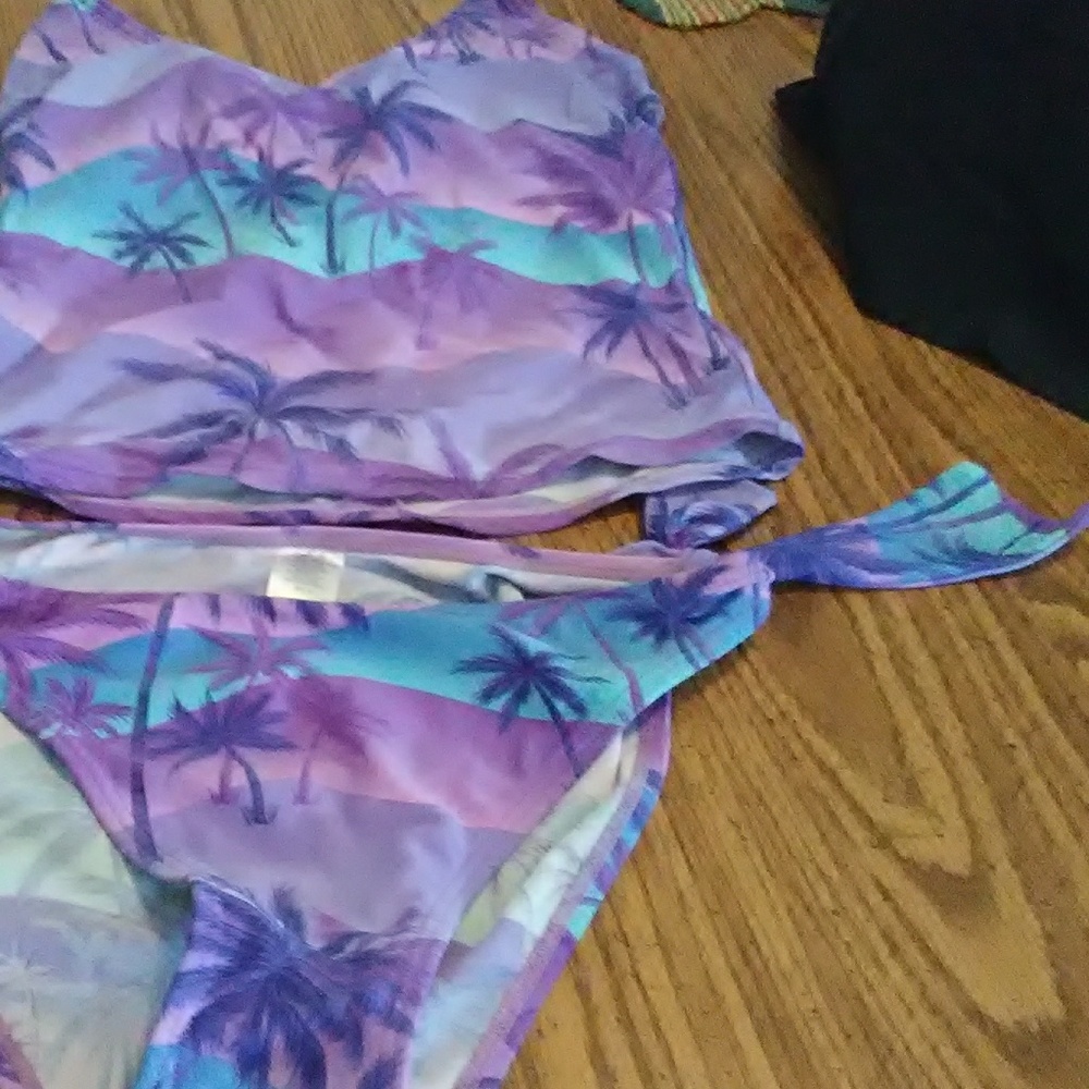 Bathing suit